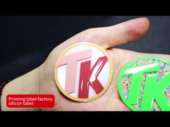 Etichette di abbigliamento in silicone 3D ecologica con effetto riflettente