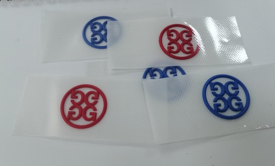 3D lavabile ha modellato le etichette dell'abbigliamento del trasferimento di calore del silicone per l'indumento
