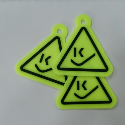 I distintivi di gomma delle toppe del silicone 3D del PVC cucono su lavabile su misura