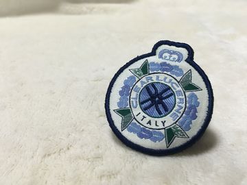 Toppe del feltro delle toppe ricamate abitudine uniforme fresca dell'etichetta per la superficie piana dell'abbigliamento