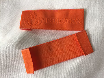 Etichette tessute Needleloom comode dell'abbigliamento con incidere ad alta frequenza