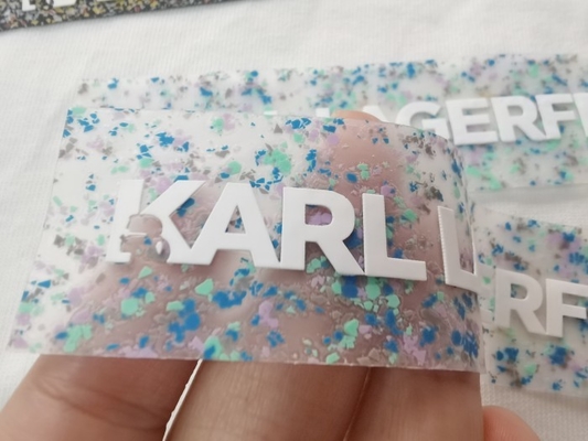Schermo che stampa la toppa del silicone, etichette dell'indumento del trasferimento di calore di colore di Pantone