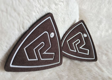 Toppe su misura del cuoio impresso della pelle scamosciata di Brown, logo ad alta densità brillante di Siliver Tpu