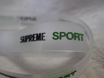 Il logo su ordinazione ha impresso la toppa di gomma dell'etichetta/PVC per la cappelleria