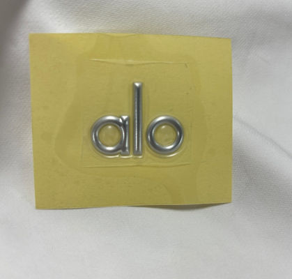 Etichetta ad alta frequenza TPU in argento per magliette abbigliamento sportivo