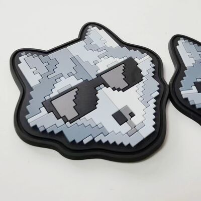 Emblema personalizzato in silicone 3D - Toppa termoadesiva in silicone a forma di lupo Pixel Art per abbigliamento