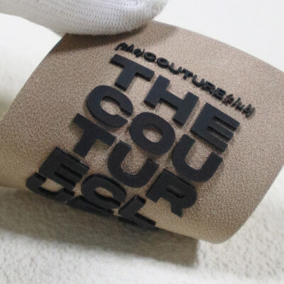 Patch di testo in gomma 3D per maniche di giacca e abbigliamento