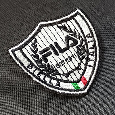 Patch di ricamo 3D personalizzato di fabbrica colore personalizzato lavabile e resistente per abbigliamento