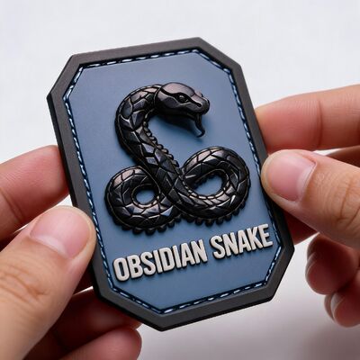 Patch di PVC morbido in 3D ad alta densità, all'ingrosso, multicolore, personalizzato, dettaglio nitido, etichetta in gomma in rilievo