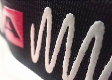 Lisci la banda elastica del jacquard di superficie brillante di tatto con il logo del silicio di stampa dello schermo