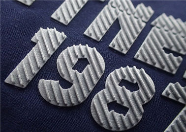 Effetto tridimensionale sollevato di logo del trasferimento di calore della superficie dell'argento dell'istantaneo della saia