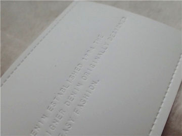 Toppe di logo impresse cuoio amichevole eco- dell'unità di elaborazione per colore di Pantone dei jeans