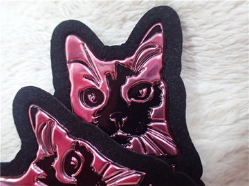 Il cuoio impresso del bene durevole rattoppa le etichette rosse dell'abbigliamento di logo/cuoio di TPU