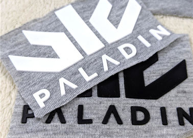 Etichetta del silicone del trasferimento di calore, toppa di gomma impressa del PVC di logo per gli indumenti