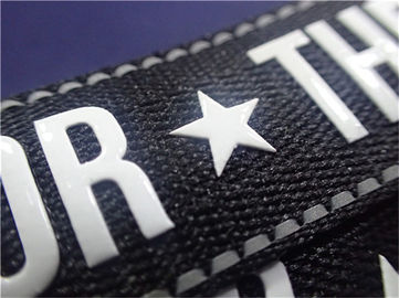 Etichette su misura dell'abbigliamento tessute silicone brillante, stampanti Logo On Tape For Cloth