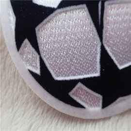 Il ferro di forma della palla sulle toppe decorative Star congiuntamente Tatami che si affolla il logo che cuce sull'indumento