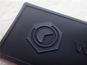 L'abbigliamento su ordinazione brillante del nero TPU rattoppa la resistenza all'usura di dimensione 3*4.5cm