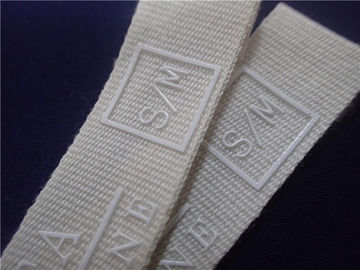 Etichette del tessuto stampate bianco con il logo del silicone per le toppe dell'abbigliamento di sport