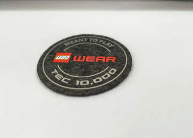 Il ferro unico del silicone ad alta densità sul tessuto del feltro delle toppe identifica la stampa su ordinazione di logo
