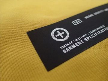 logo riflettente d'argento stampato etichette dell'abbigliamento del trasferimento di calore di spessore di 0.5mm su TPU morbido