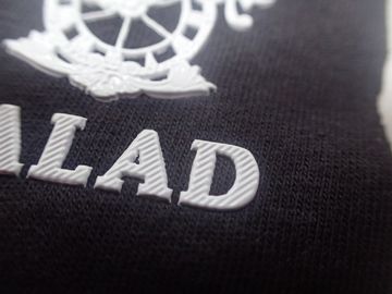 Etichette eleganti personali dell'abbigliamento del trasferimento di calore di TPU per lo SGS BV della camicia di polo