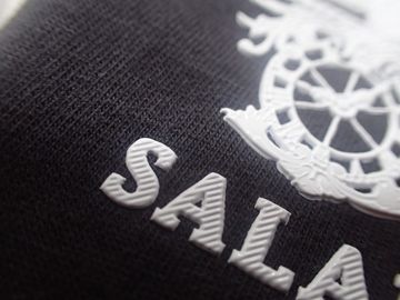Etichette eleganti personali dell'abbigliamento del trasferimento di calore di TPU per lo SGS BV della camicia di polo