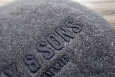 Toppe di gomma su ordinazione amichevoli eco- di logo con l'alta frequenza del silicio 3D per abbigliamento