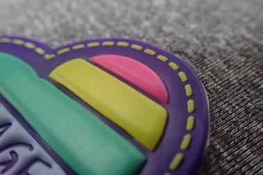 Il professionista ha impresso il colore su ordinazione di Pantone delle toppe della gomma toppa/3D di Tpu