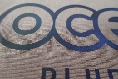 Etichette su misura per la camicia di polo, vestiti del trasferimento di calore di forma di sport