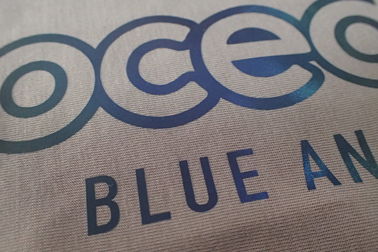 Etichette su misura per la camicia di polo, vestiti del trasferimento di calore di forma di sport
