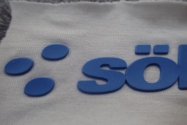 Pressatura delle etichette dell'abbigliamento del trasferimento di calore del silicio del modanatura