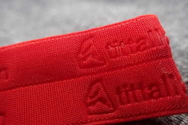 Banda tessuta abiti sportivi impressa rosso