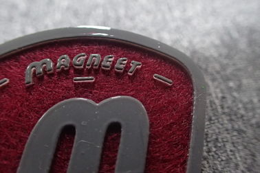 Toppe fatte a mano di logo del feltro delle scarpe di stampa dello schermo del silicio