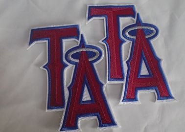 Il tessuto cuce sulle toppe ricamate su ordinazione tessute dell'abbigliamento