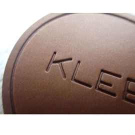 Etichetta di cuoio di LOGO Soft Debossed Foldable della toppa su ordinazione dell'unità di elaborazione per i jeans delle borse dell'abbigliamento
