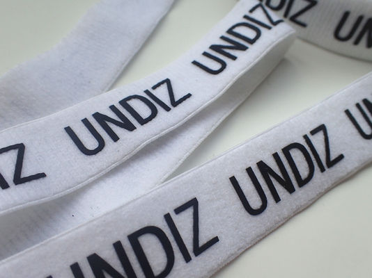 Il silicone stampato Logo On Elastic Webbing Tape ha personalizzato la progettazione