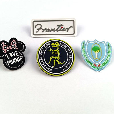 distintivi del PVC di 3D Logo Embossed Motif Rubber Patches per abbigliamento di cucito