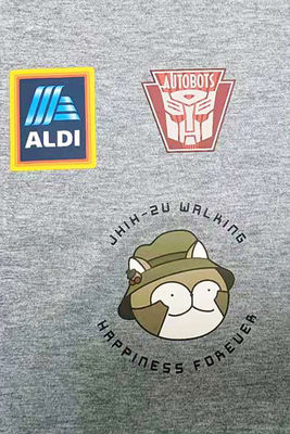 Il trasferimento di calore su ordinazione dell'autoadesivo rattoppa la stampa termica di applique delle applicazioni DIY del vinile su abbigliamento