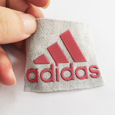 Toppe su ordinazione del trasferimento di calore di colore pieno del plastisol TPU 3D con il vostro proprio logo