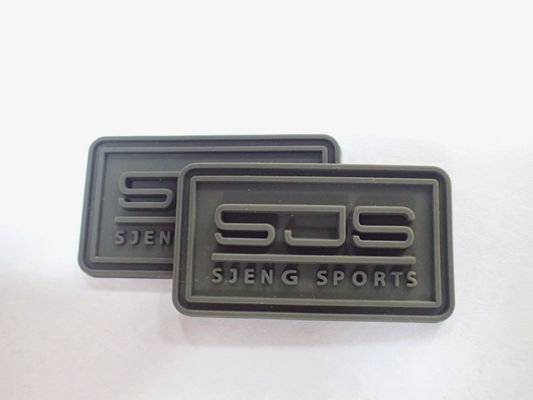 Toppa di gomma del PVC di Logo Label di abitudine dell'abbigliamento impressa accessori dell'indumento