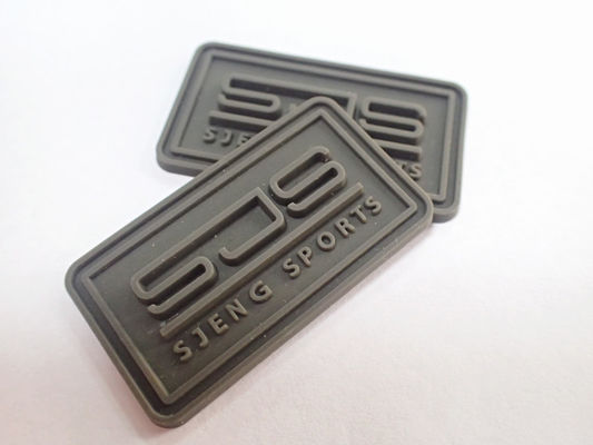 Toppa di gomma del PVC di Logo Label di abitudine dell'abbigliamento impressa accessori dell'indumento