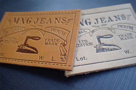 Le etichette di cuoio della toppa dei jeans amichevoli di Eco hanno impresso Logo For Uniform