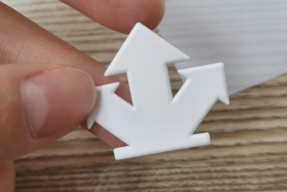 Etichetta su misura del silicone del trasferimento di calore di progettazione 3D per i vestiti