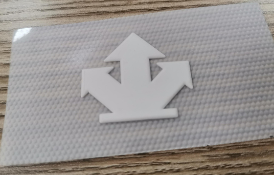Etichetta su misura del silicone del trasferimento di calore di progettazione 3D per i vestiti