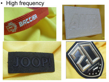 L'abbigliamento del silicone di marca Badges le toppe, iniezione di gomma su ordinazione di Mirco delle toppe del Velcro