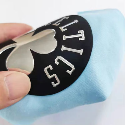 Etichetta in TPU di alta qualità personalizzata, badge di trasferimento termico 3D lavabile su indumenti