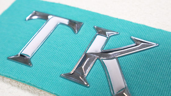 3D Metal Patch Logo in rilievo Etichetta di trasferimento termico TPU ad alta frequenza per abbigliamento Prezzo di fabbrica all'ingrosso