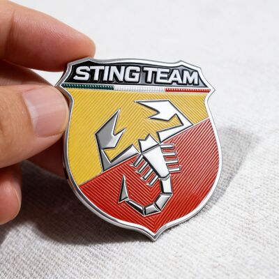 Patch per abbigliamento su misura realizzati con tessuto e inchiostro con dimensioni, forme e colori pantone personalizzabili per accessori di abbigliamento