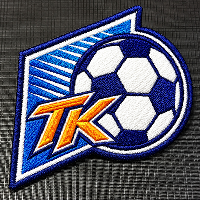 Toppe da calcio ricamate personalizzate con logo della squadra per maglie e abbigliamento sportivo