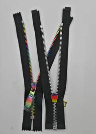 L'estremità aperta 5# che placca i denti d'ottone variopinti del metallo Zipper per le scarpe/rivestimento/jeans